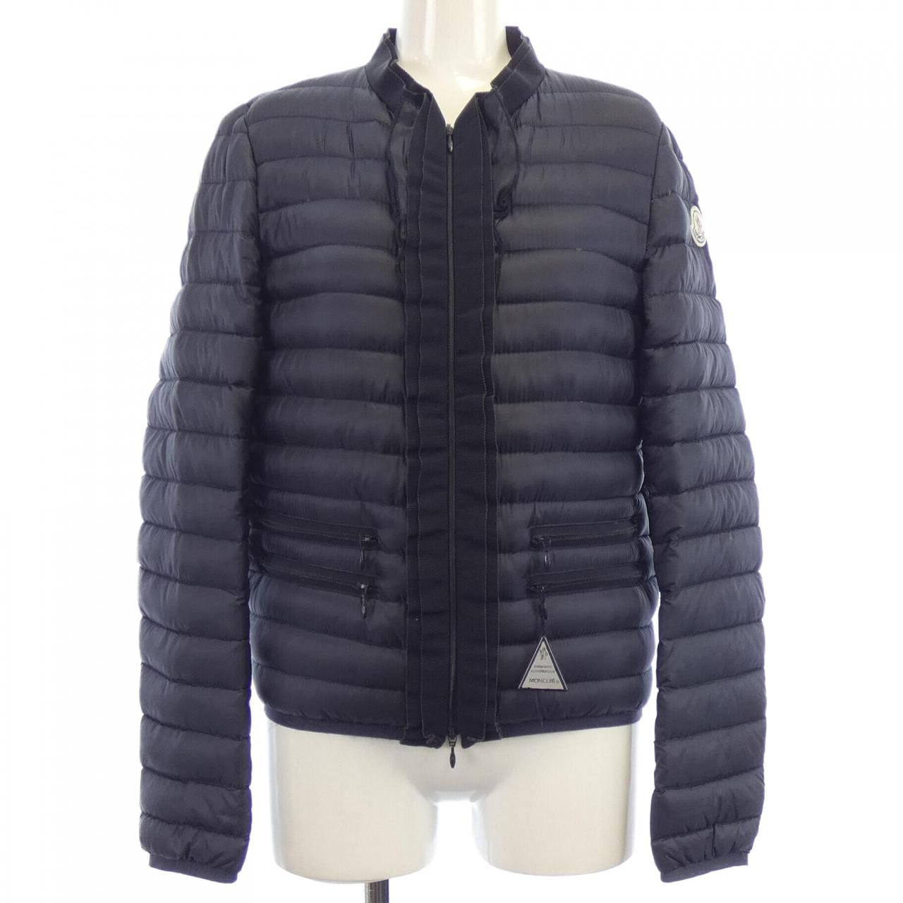 モンクレール MONCLER ダウンジャケット