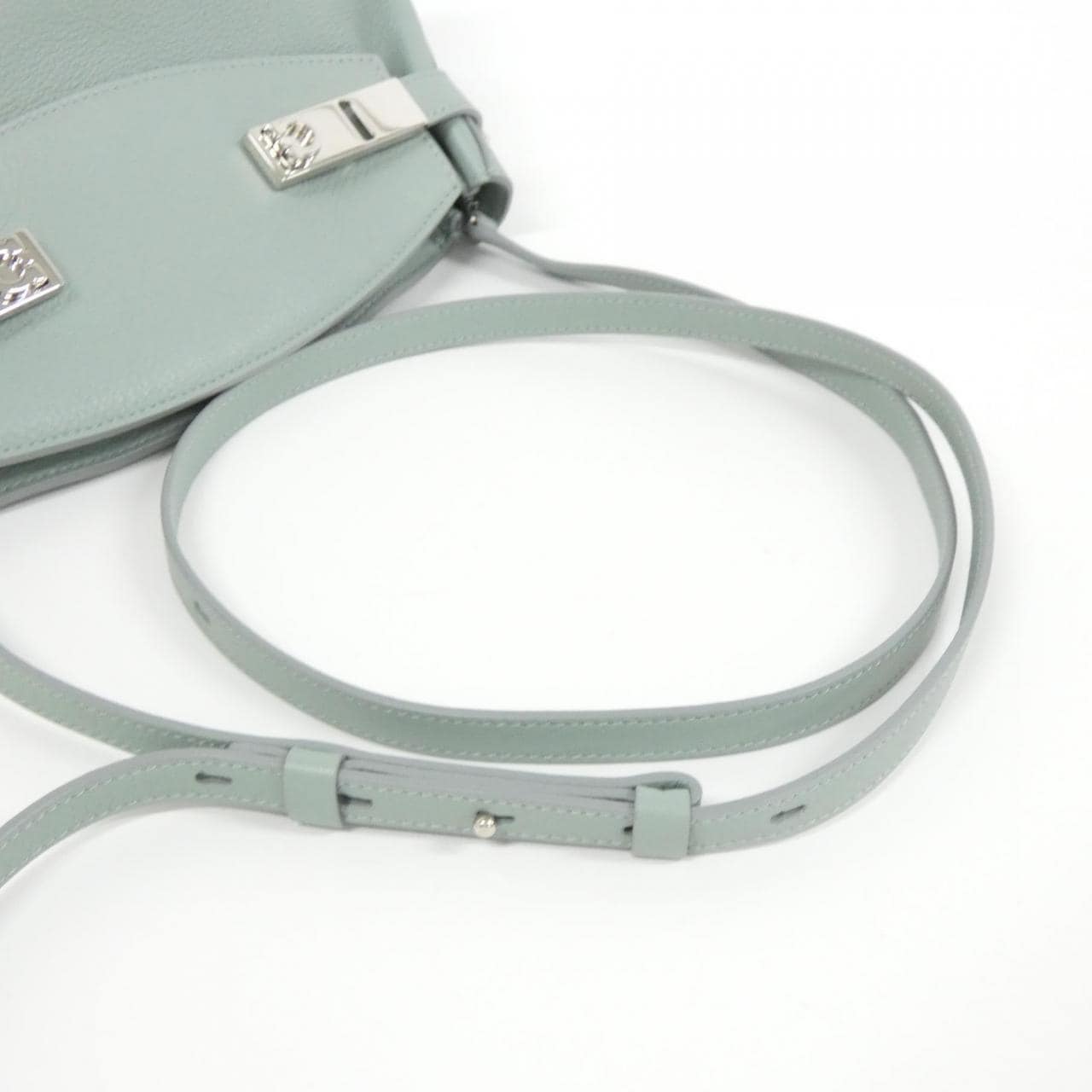 【新品】サルヴァトーレフェラガモ HUG 21 5974 ショルダーバッグ