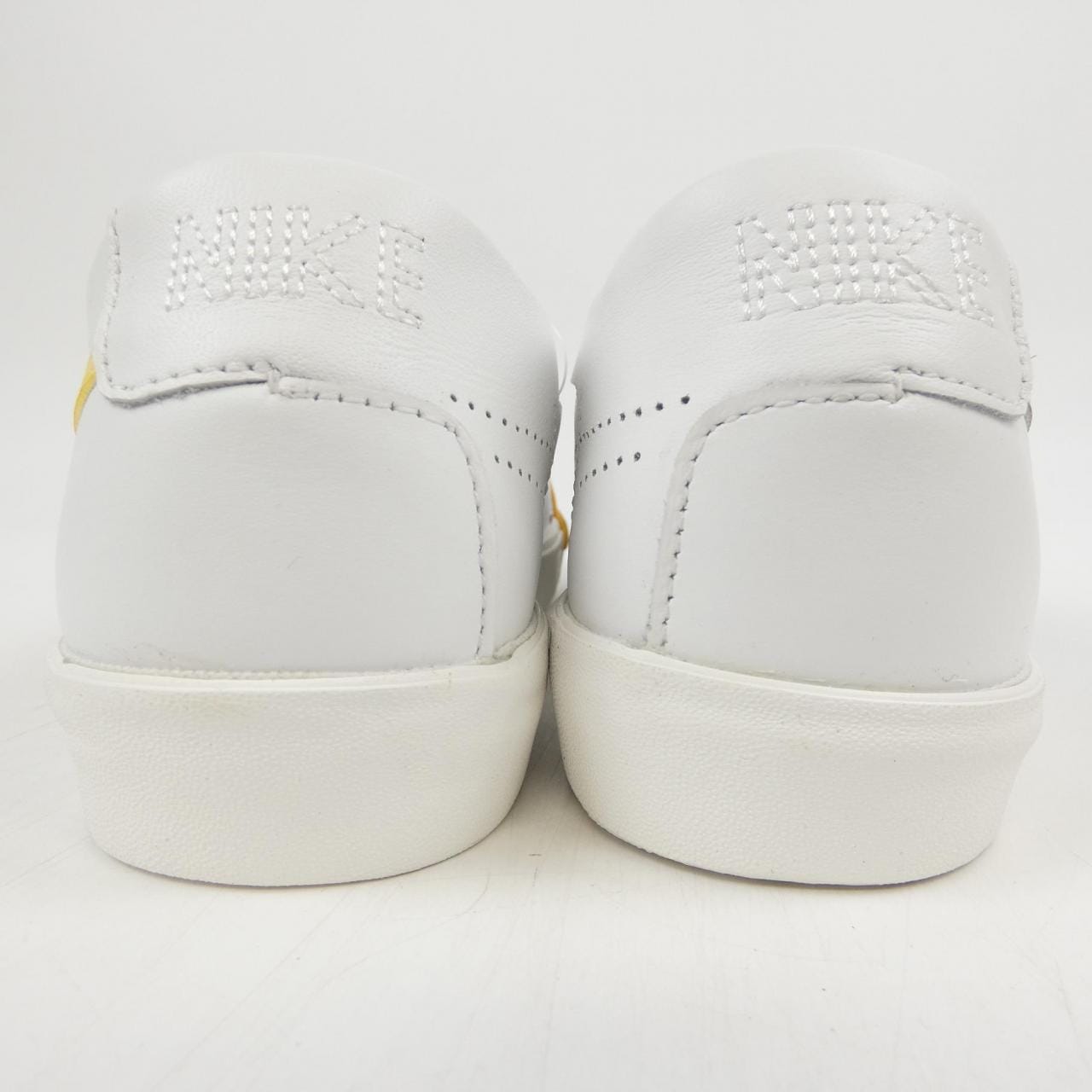 ナイキ NIKE CJ1651-500 スニーカー