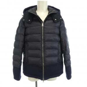 モンクレール MONCLER ダウンジャケット