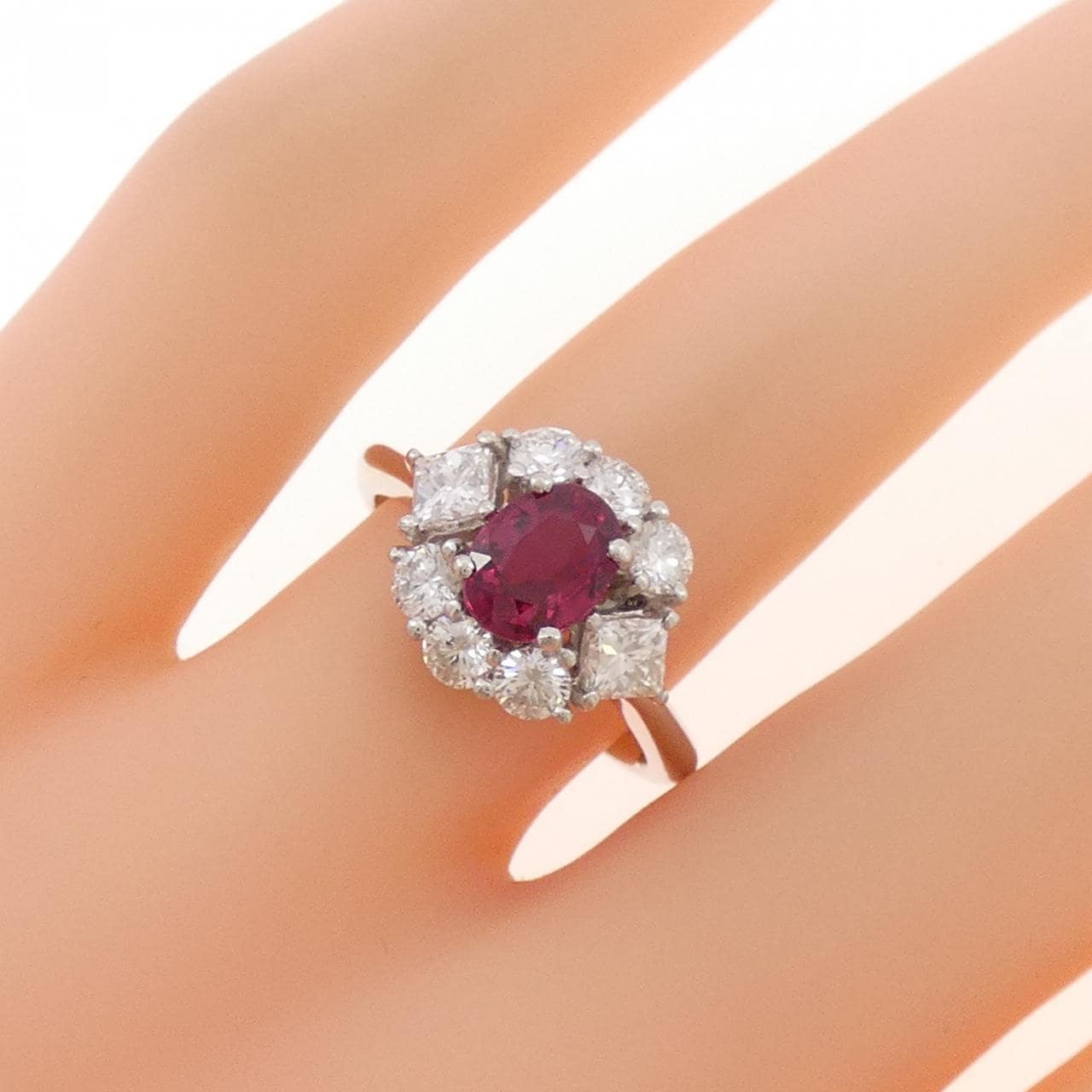 クイーン ルビー リング 1.28CT