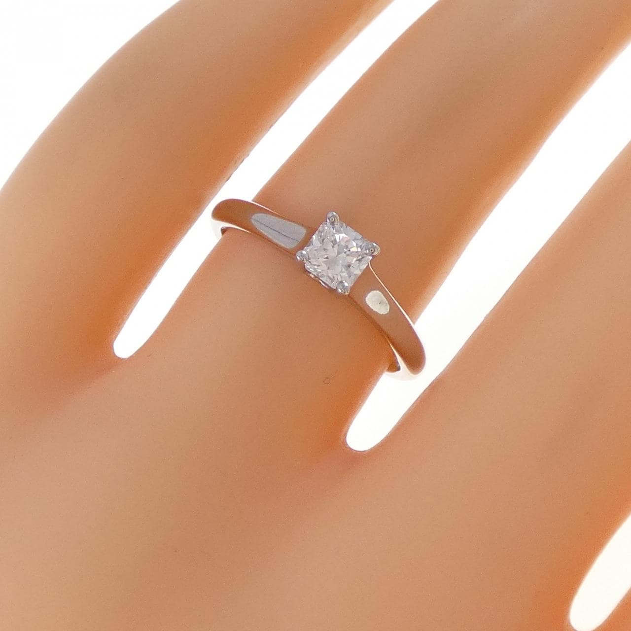 ティファニー ルシダ リング 0.35CT