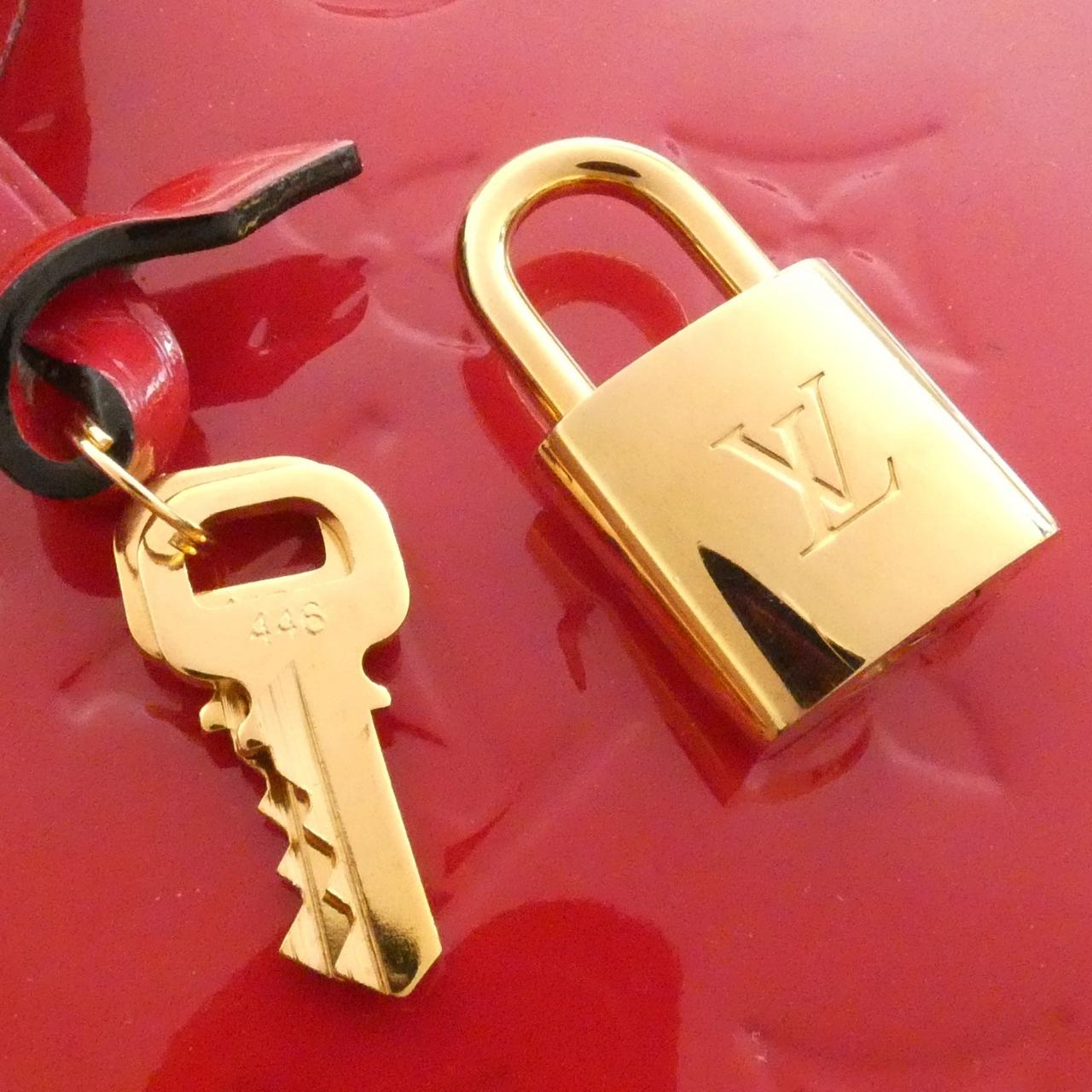 ルイヴィトン ヴェルニ アルマ PM M91770 バッグ ハンドバッグ