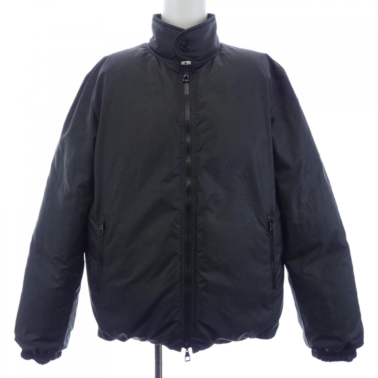 ルイヴィトン LOUIS VUITTON HLB45WAB2 ダウンジャケット