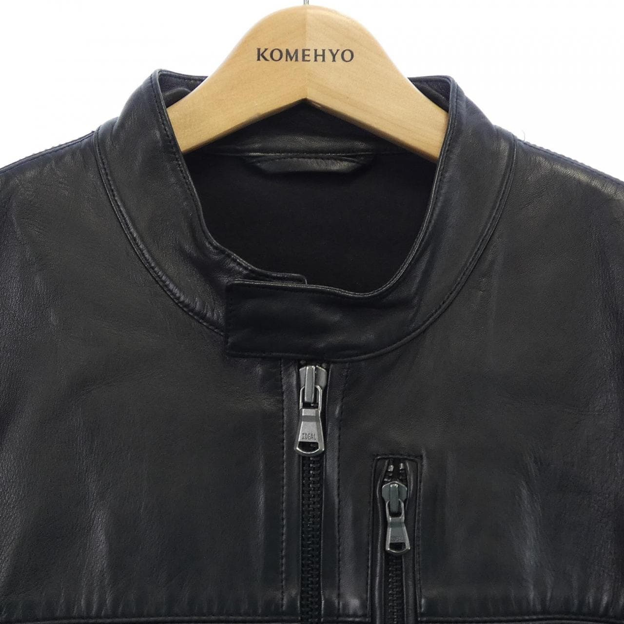 バーニーズニューヨーク BARNEYS NEW YORK レザーライダースジャケット