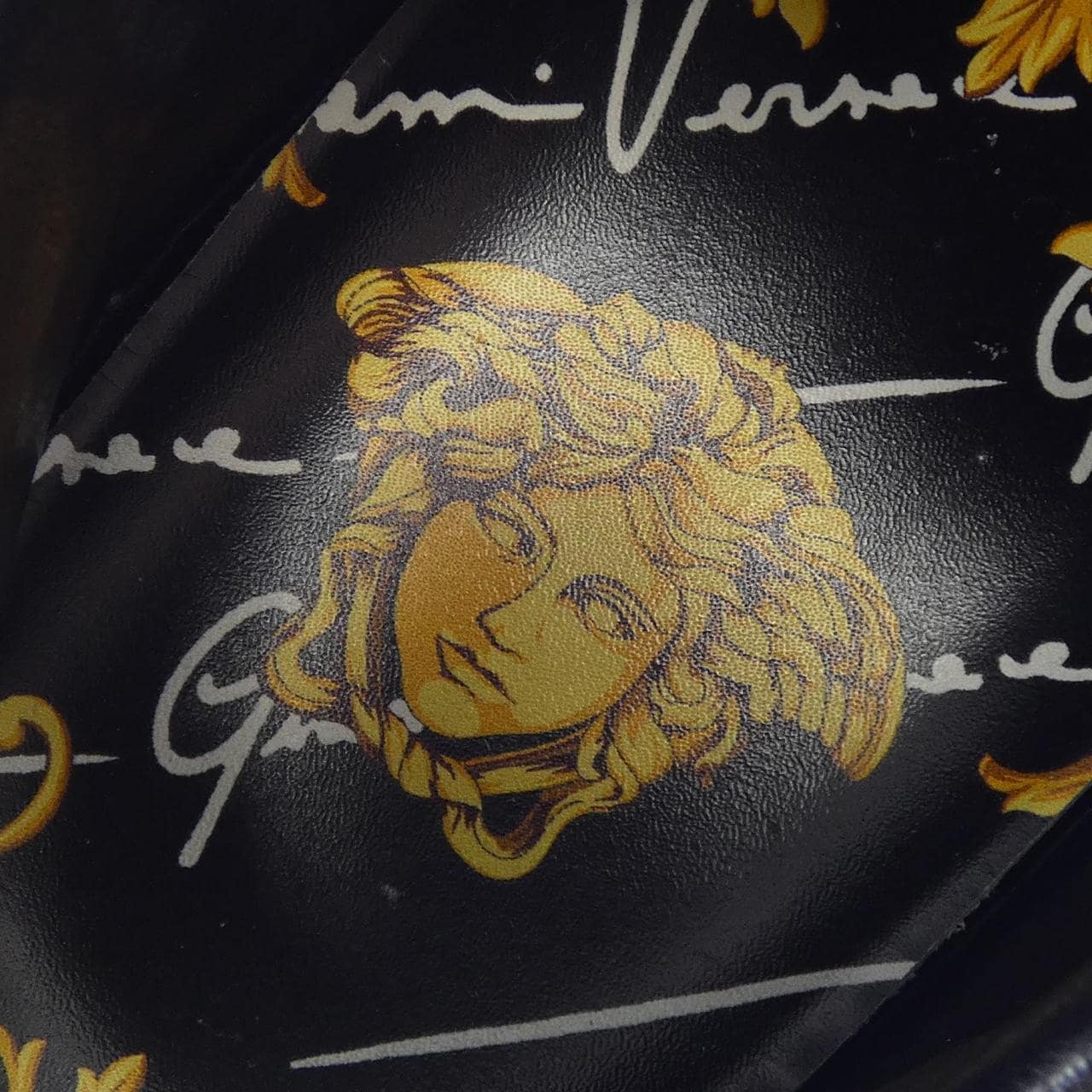 ヴェルサーチェ VERSACE スニーカー