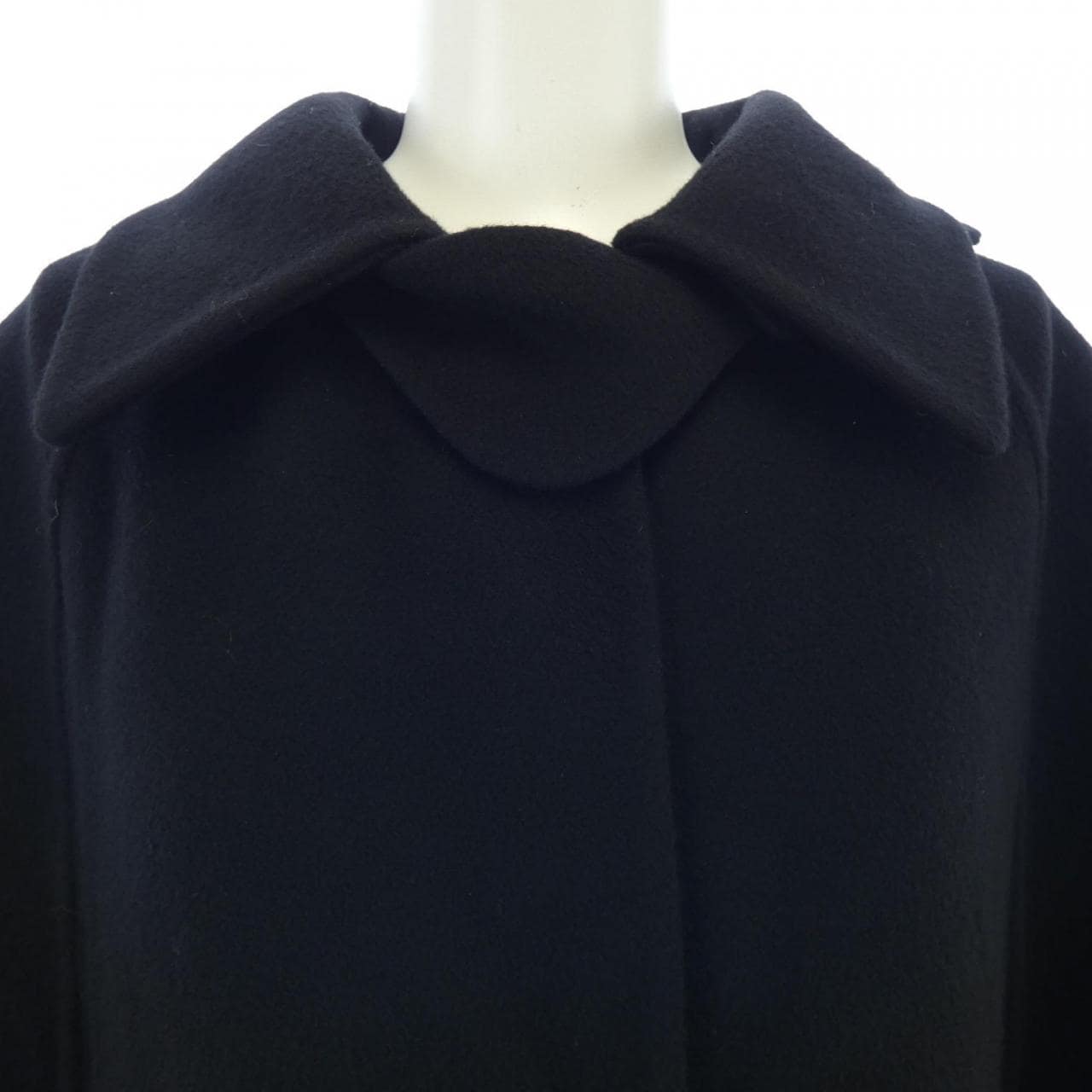エルマンノシュエルビーノ ERMANNO SCERVINO ポンチョ