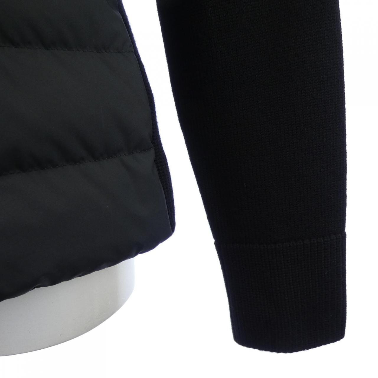 【新品】モンクレール MONCLER 20939B00035 ダウンジャケット