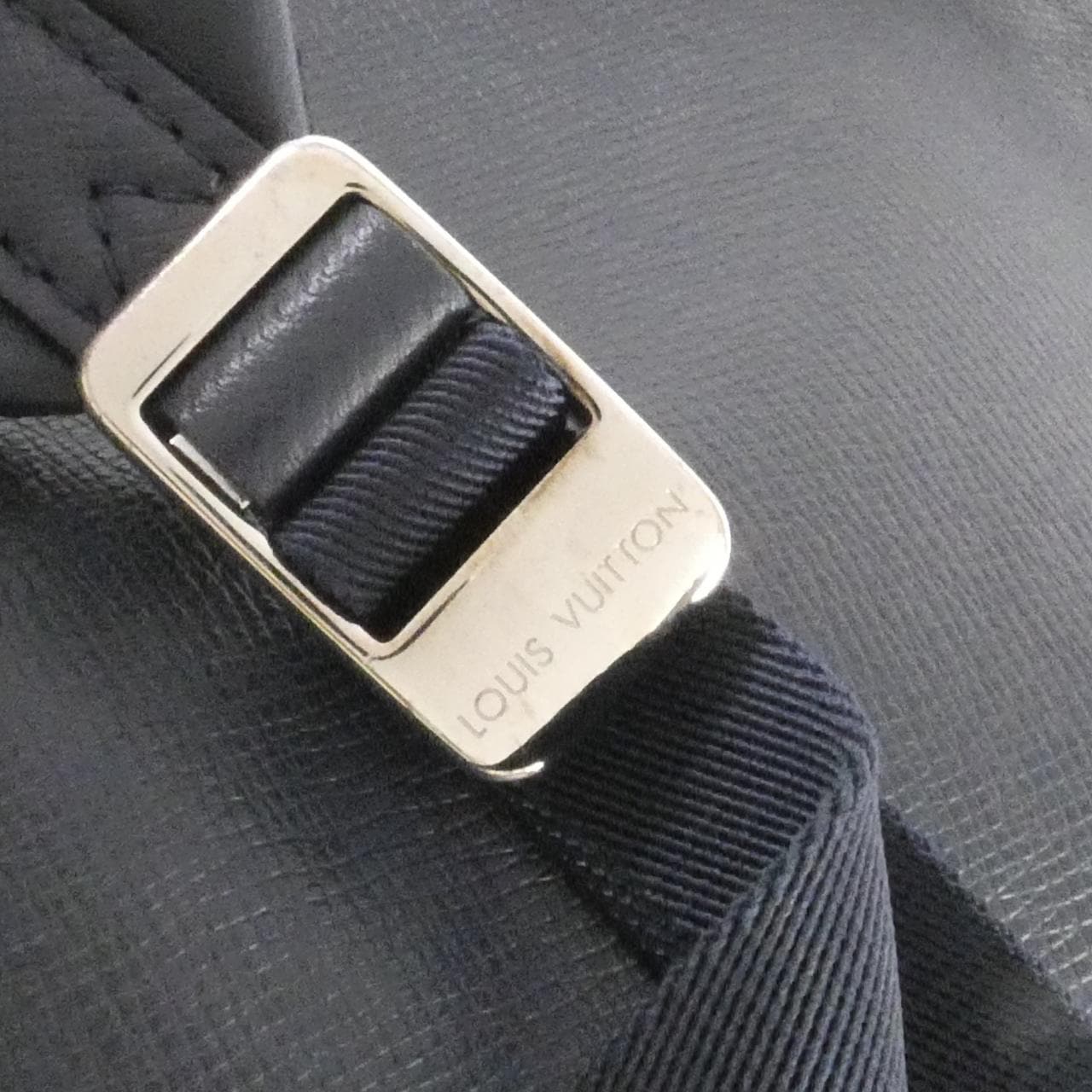 ルイヴィトン タイガ ディスカバリー バックパック M33451 リュックサック