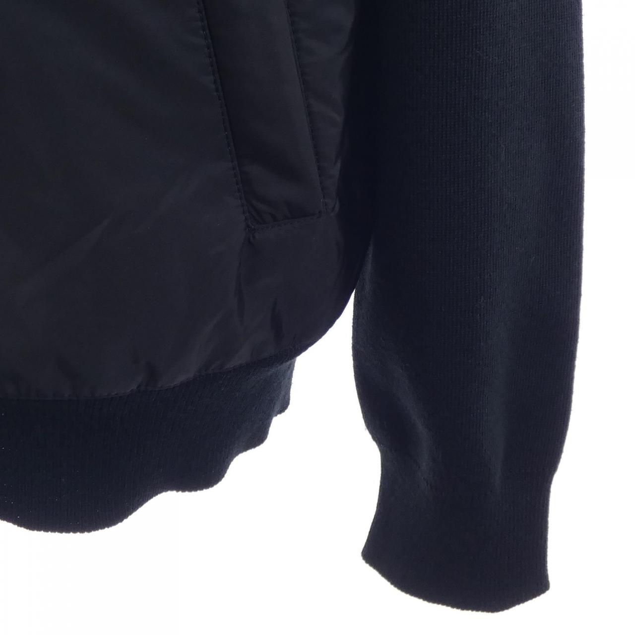 プラダ PRADA トライアングルロゴ UMG116 R212 U98 ブルゾン