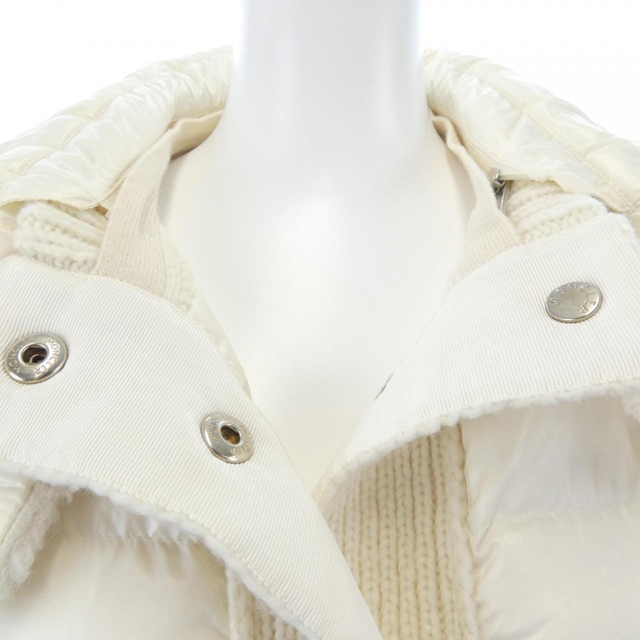 モンクレール MONCLER 20939B00029 ダウンジャケット