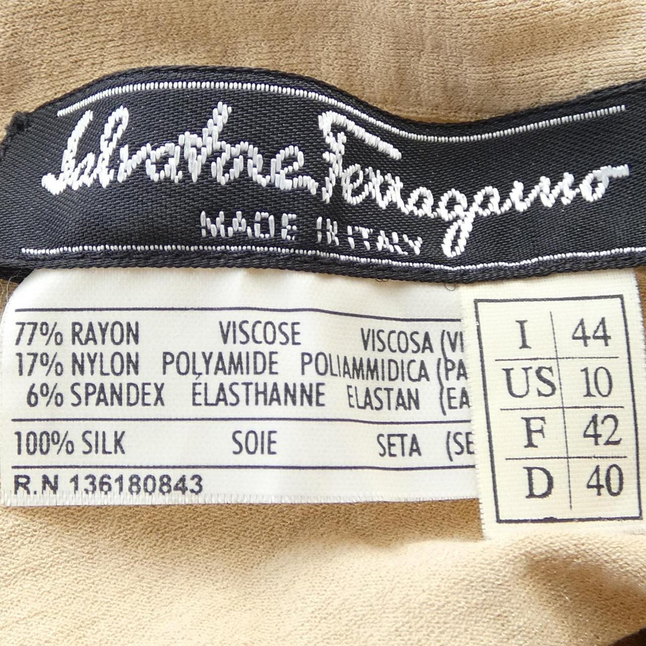 サルヴァトーレフェラガモ SALVATORE FERRAGAMO ポロシャツ