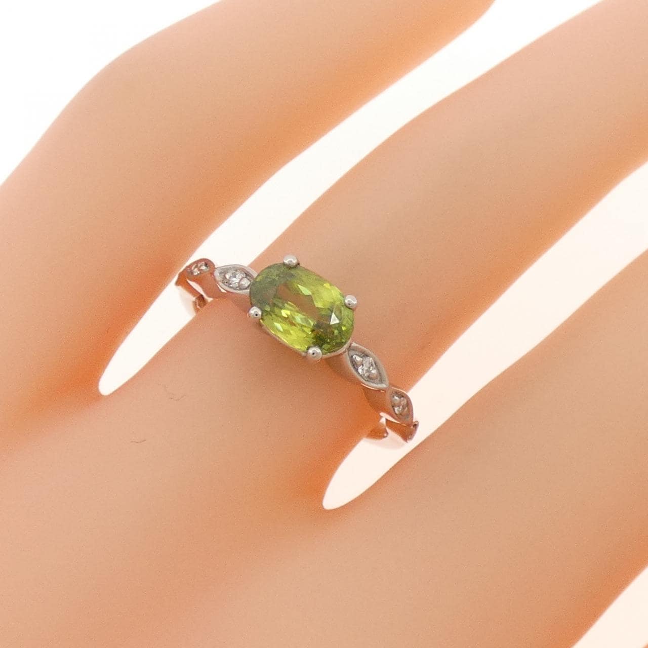 PT950 スフェーン リング 0.91CT
