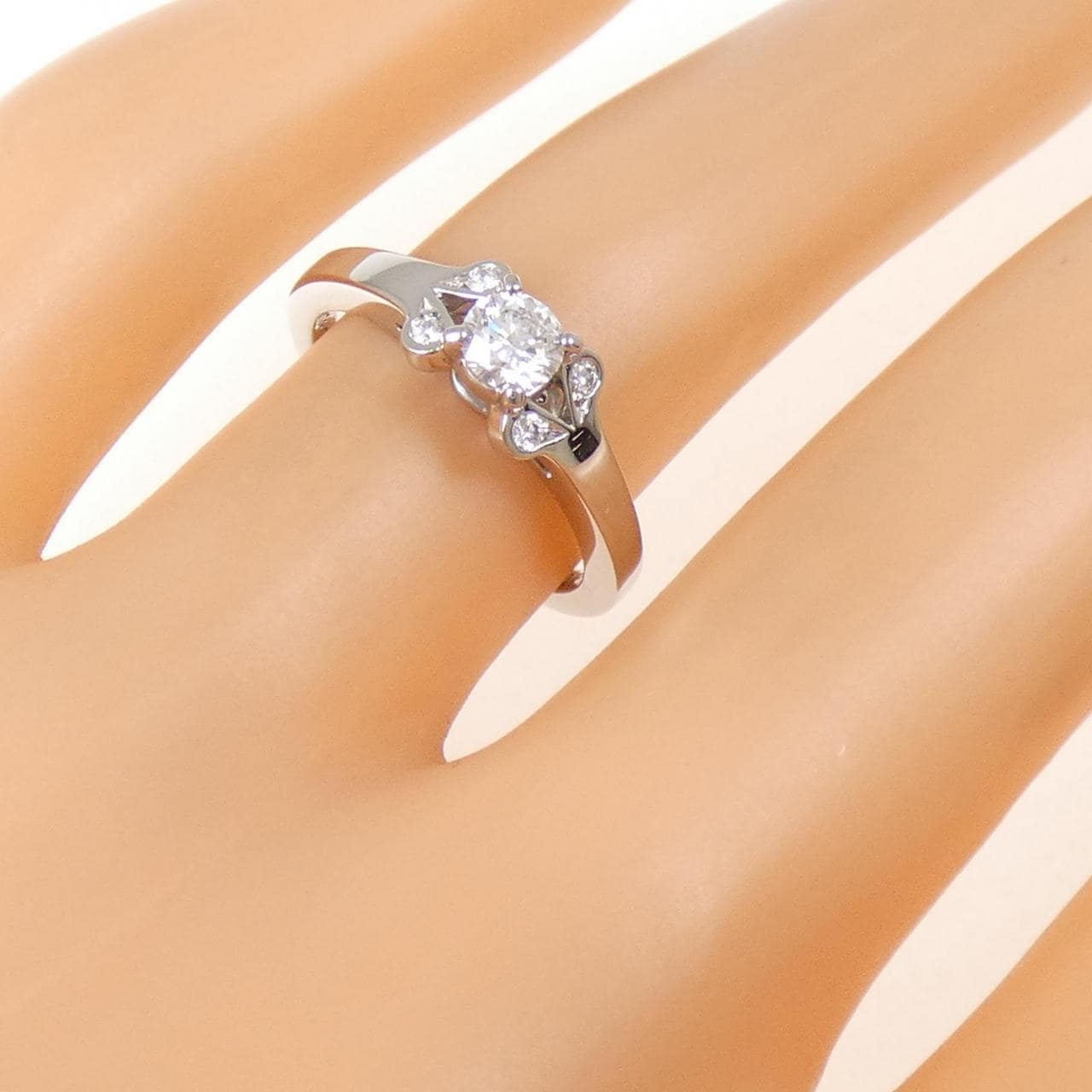 カルティエ バレリーナ リング 0.23CT F VS1 EXT