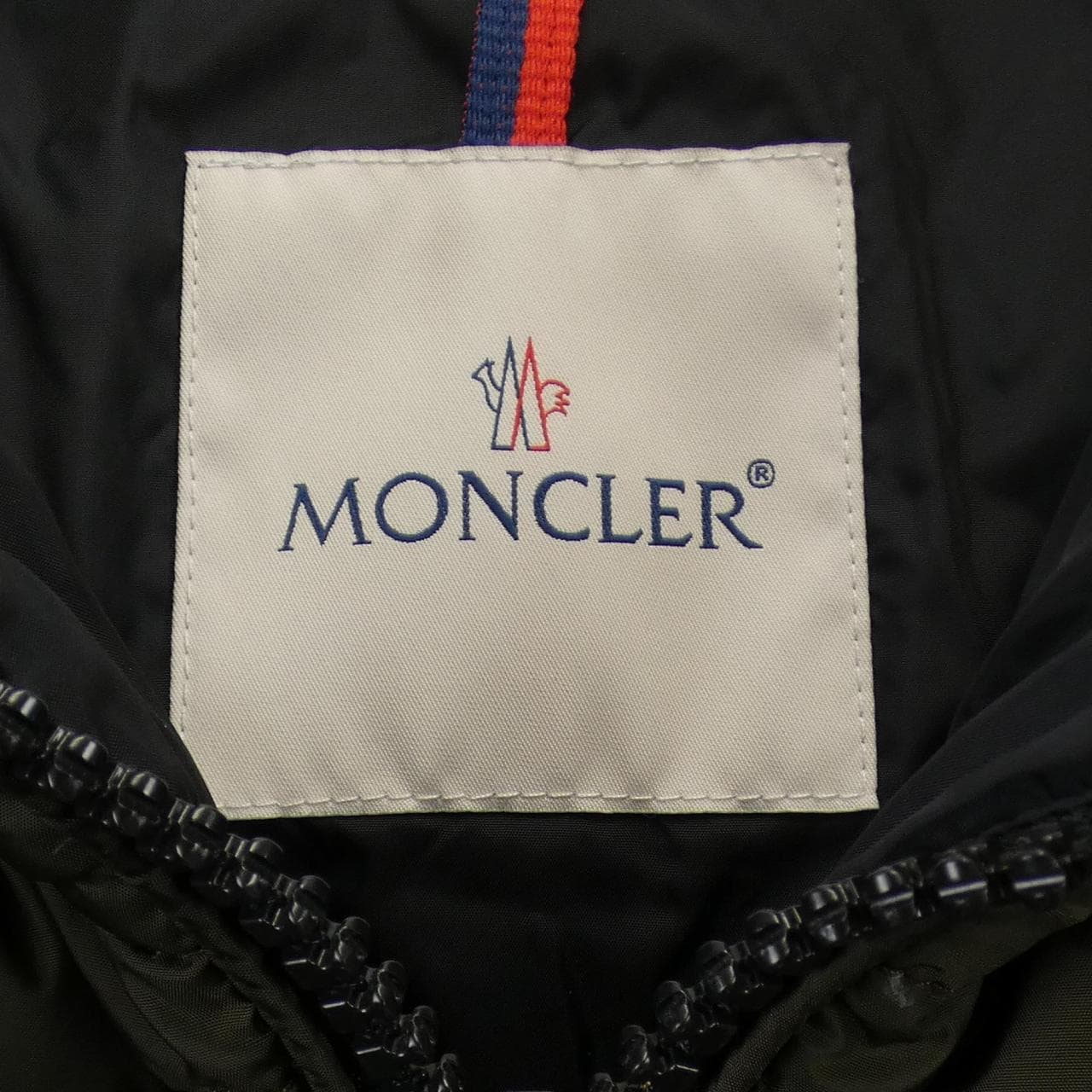 モンクレール MONCLER ダウンジャケット