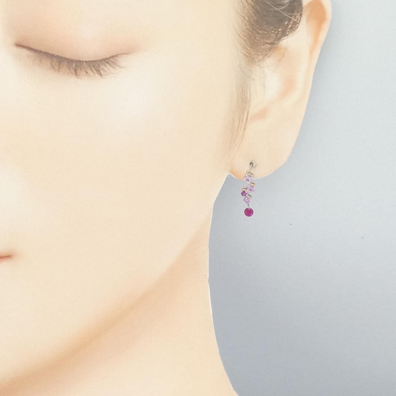K18WG ルビー ピアス 0.24CT