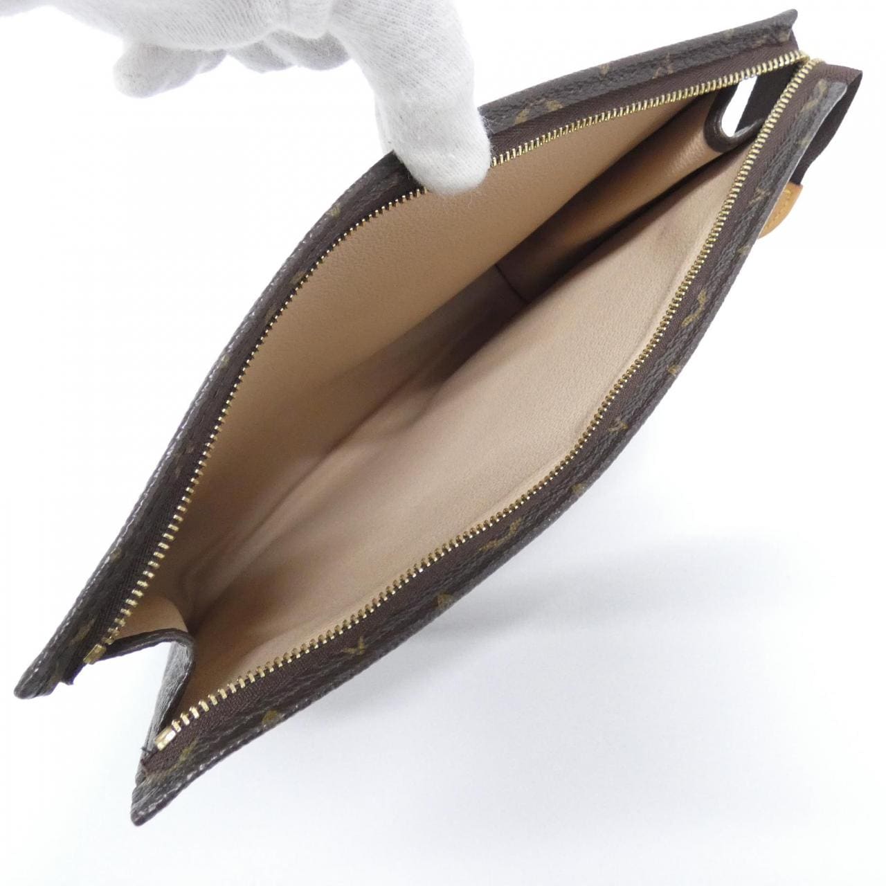 ルイヴィトン モノグラム ポッシュ トワレ 26cm M47542 ポーチ