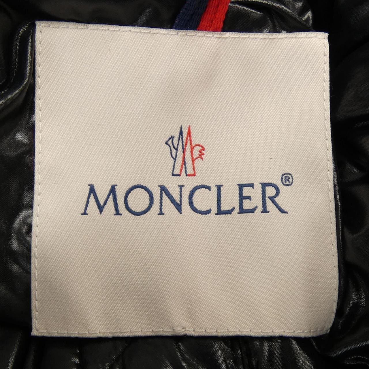 モンクレール MONCLER ダウンジャケット