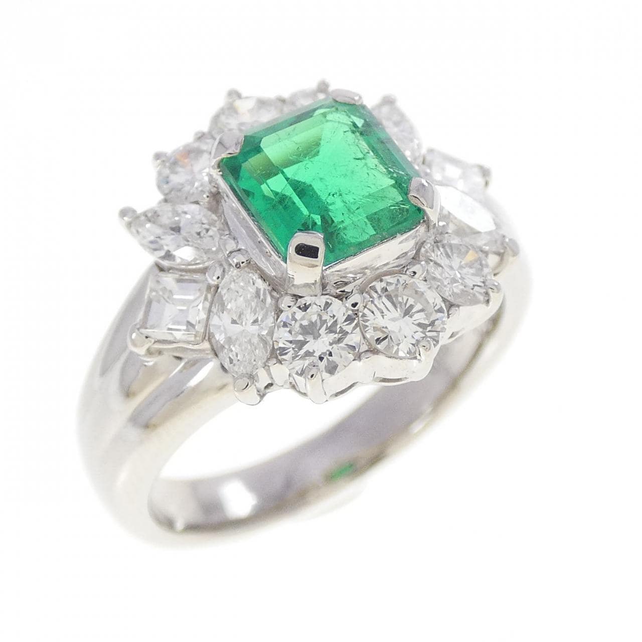 PT900 エメラルド リング 0.84CT