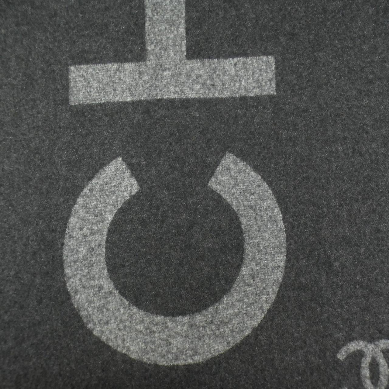 CHANEL披肩