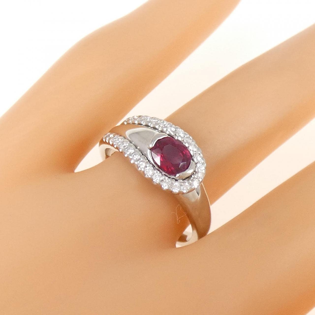 PT Ruby Ring 0.77CT