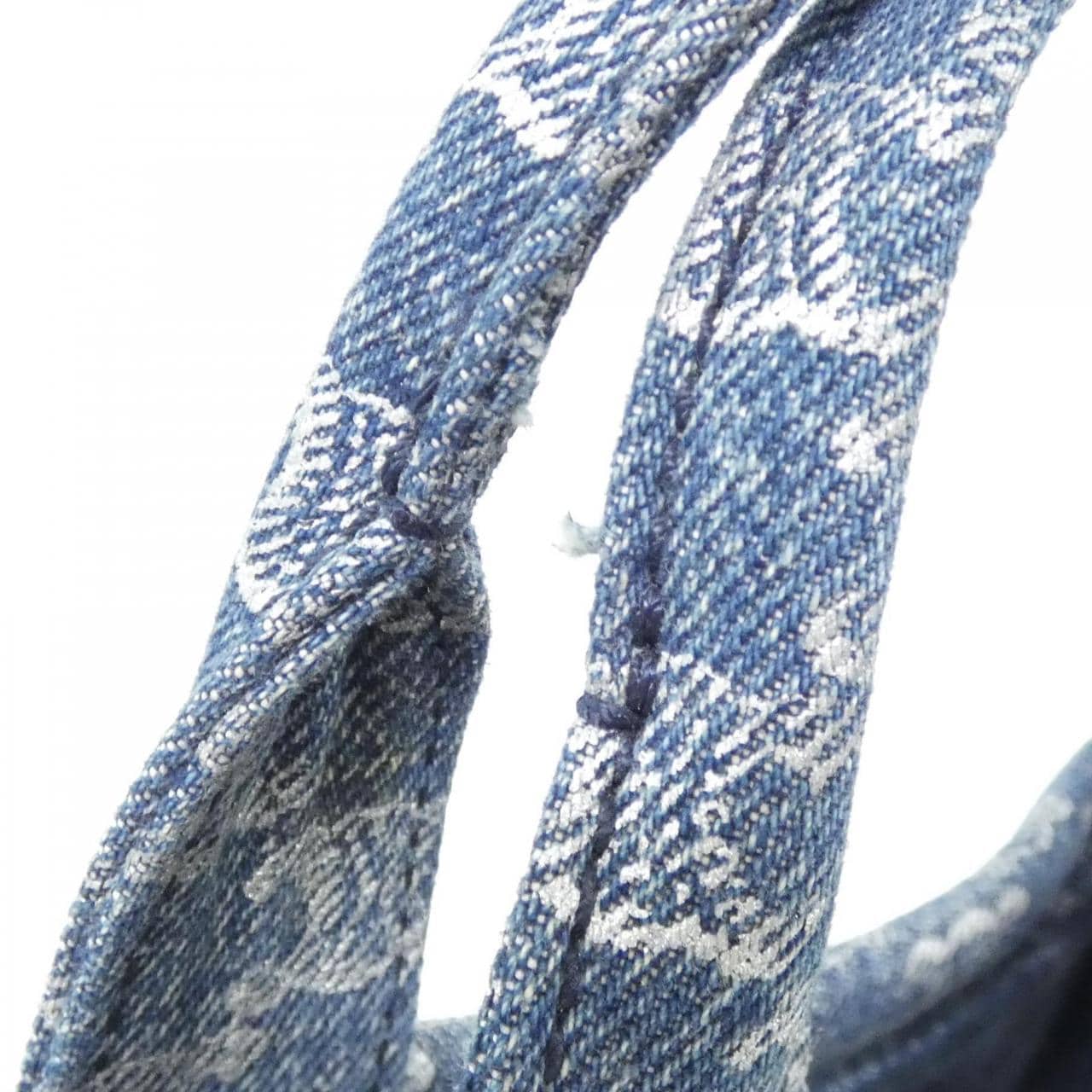 セリーヌ スモール カバ タイス 199162FED バッグ