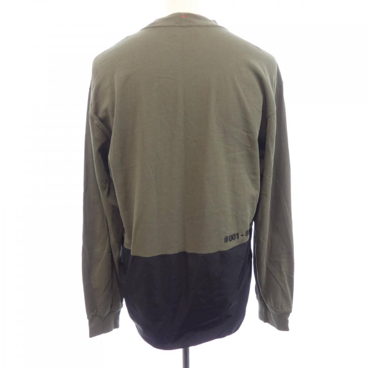 モンクレールグルノーブル MONCLER GRENOBLE 20978D00001 Tシャツ