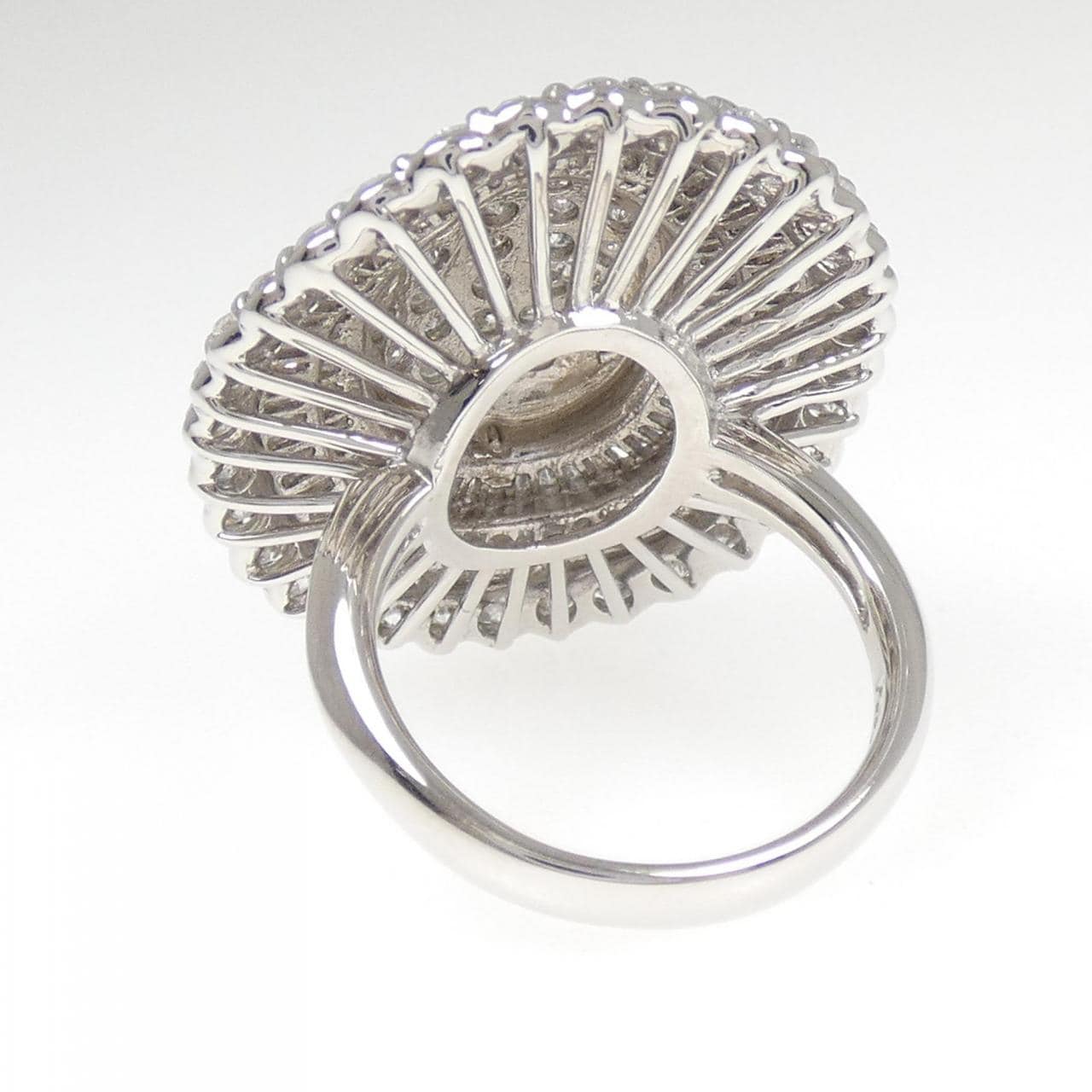 PT900 ダイヤモンド リング 3.51CT