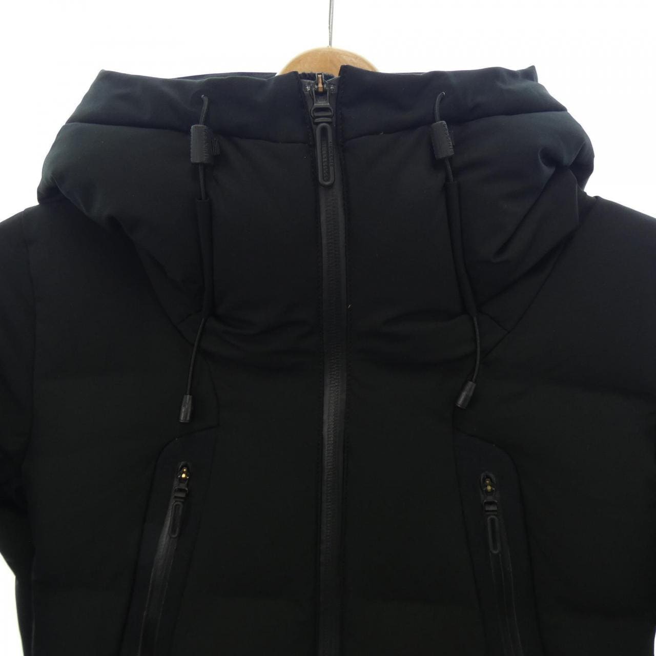 デサント DESCENTE ダウンジャケット