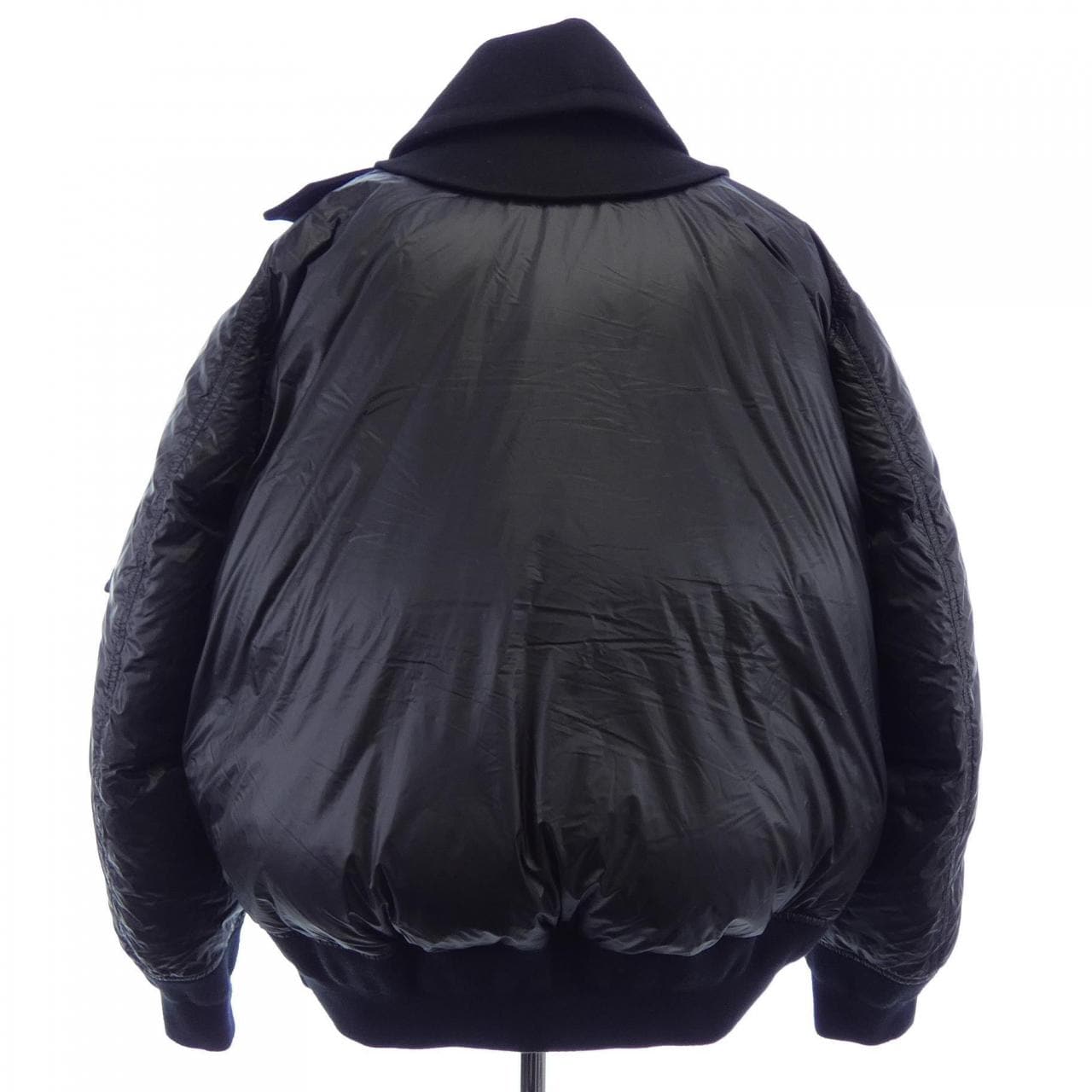 サカイ SACAI 25-08074 ダウンジャケット