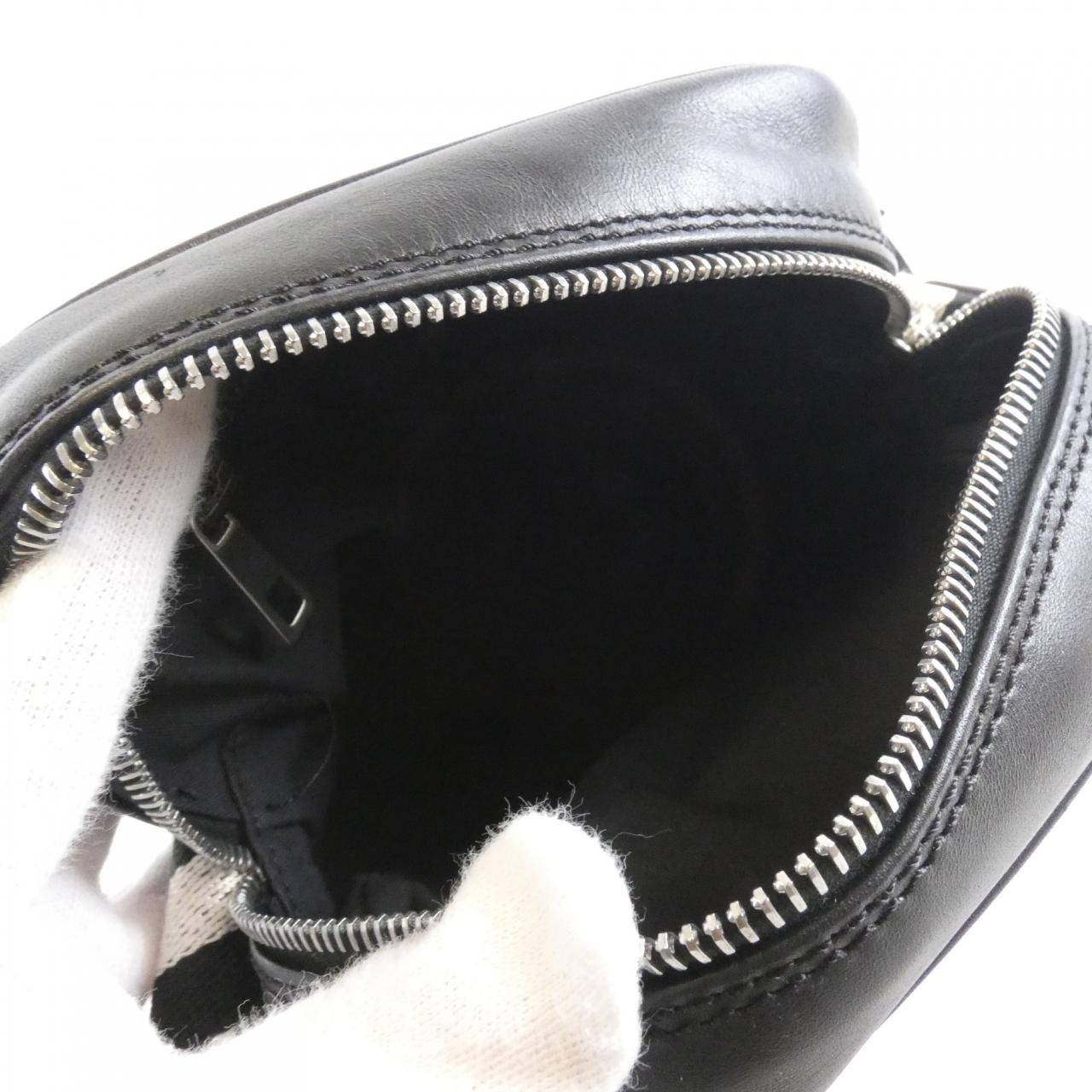 Barry TRANO單肩包