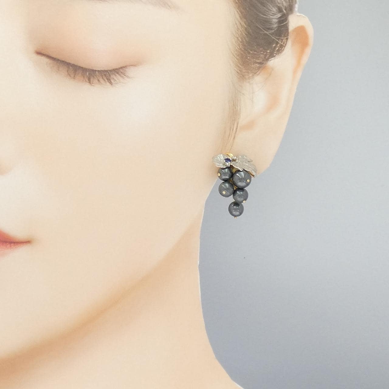 アズ タイム ヘマタイト イヤリング