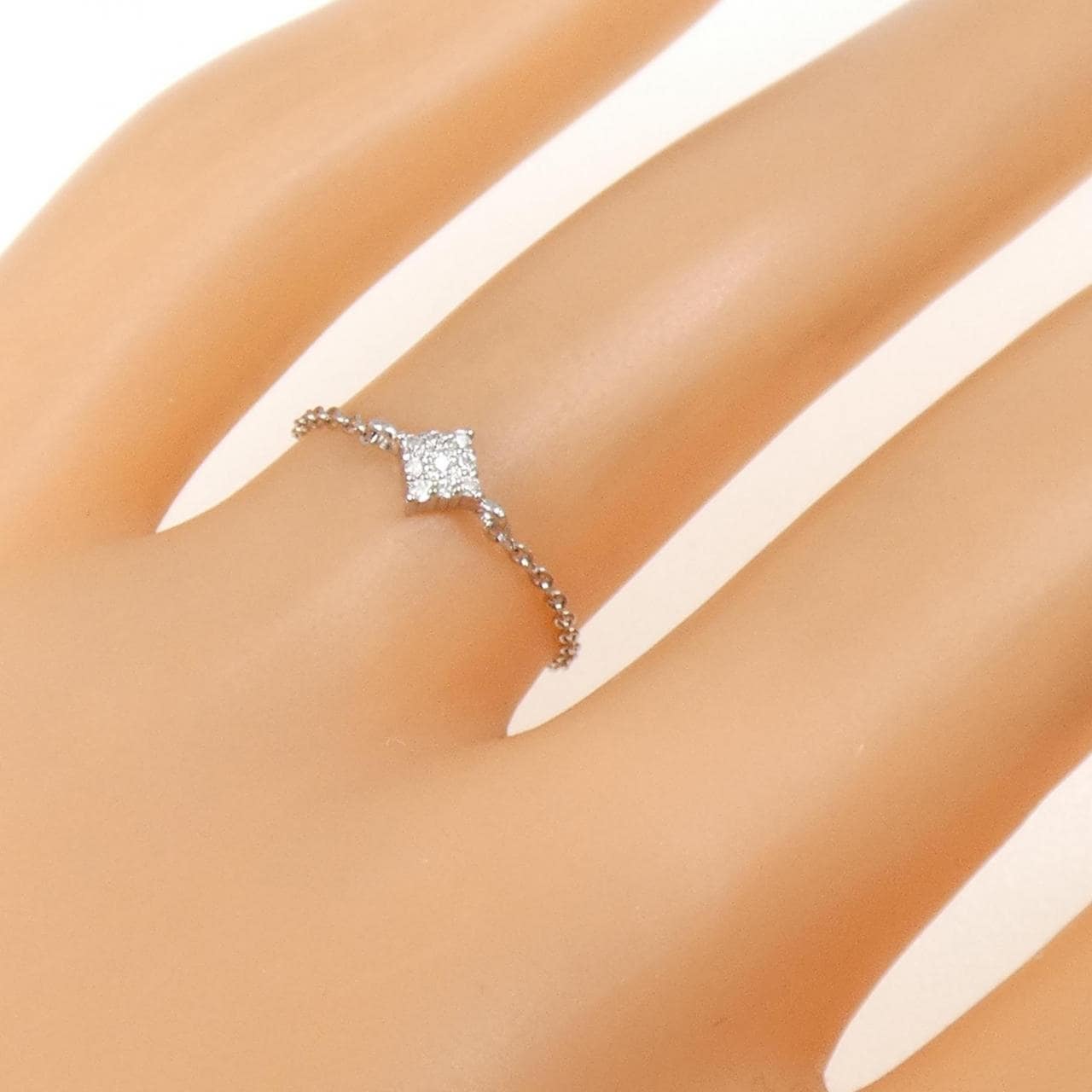 PT900鑽石戒指0.03克拉