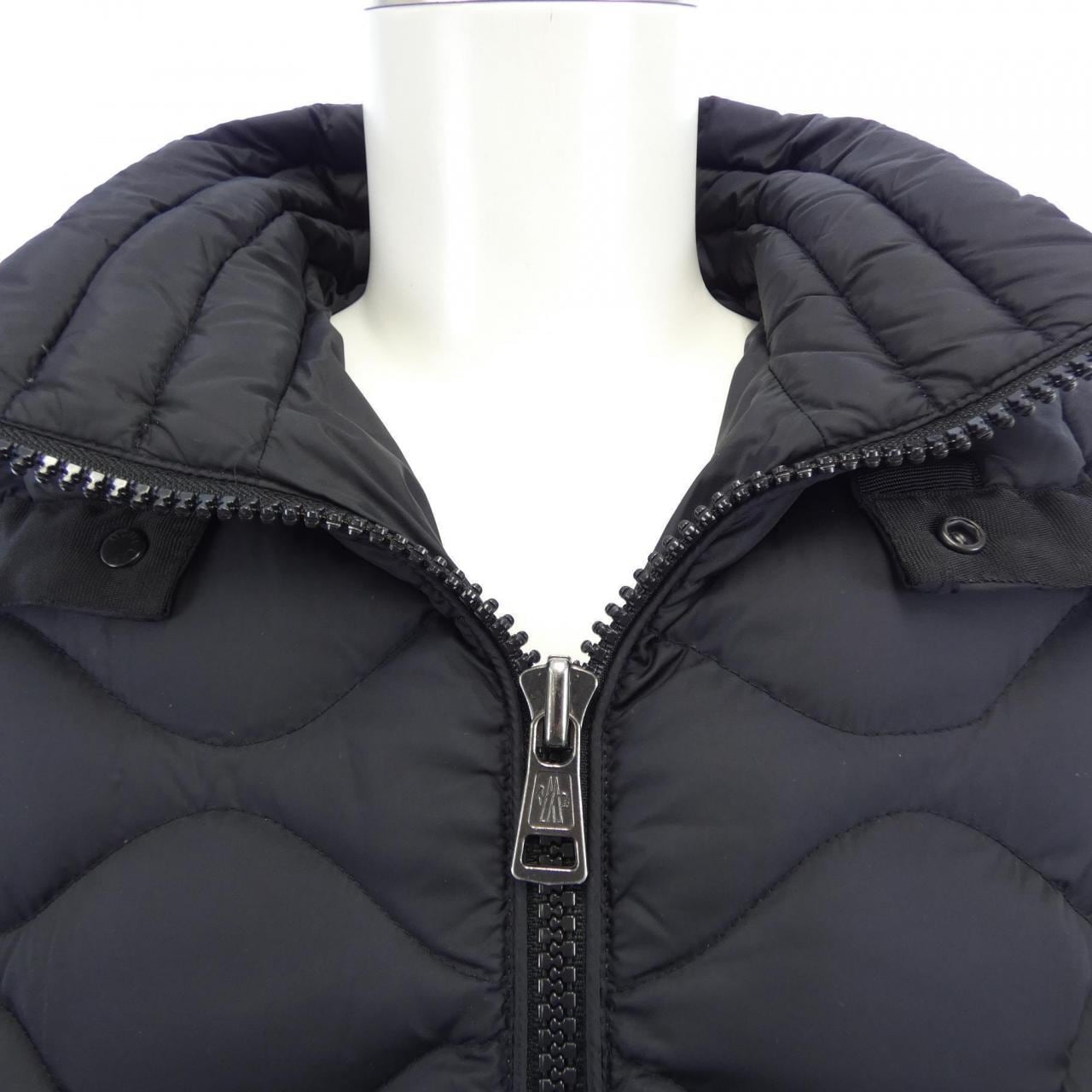 モンクレール MONCLER MORANDIERES ダウンジャケット