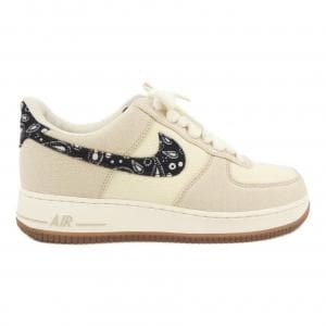 ナイキ NIKE スニーカー