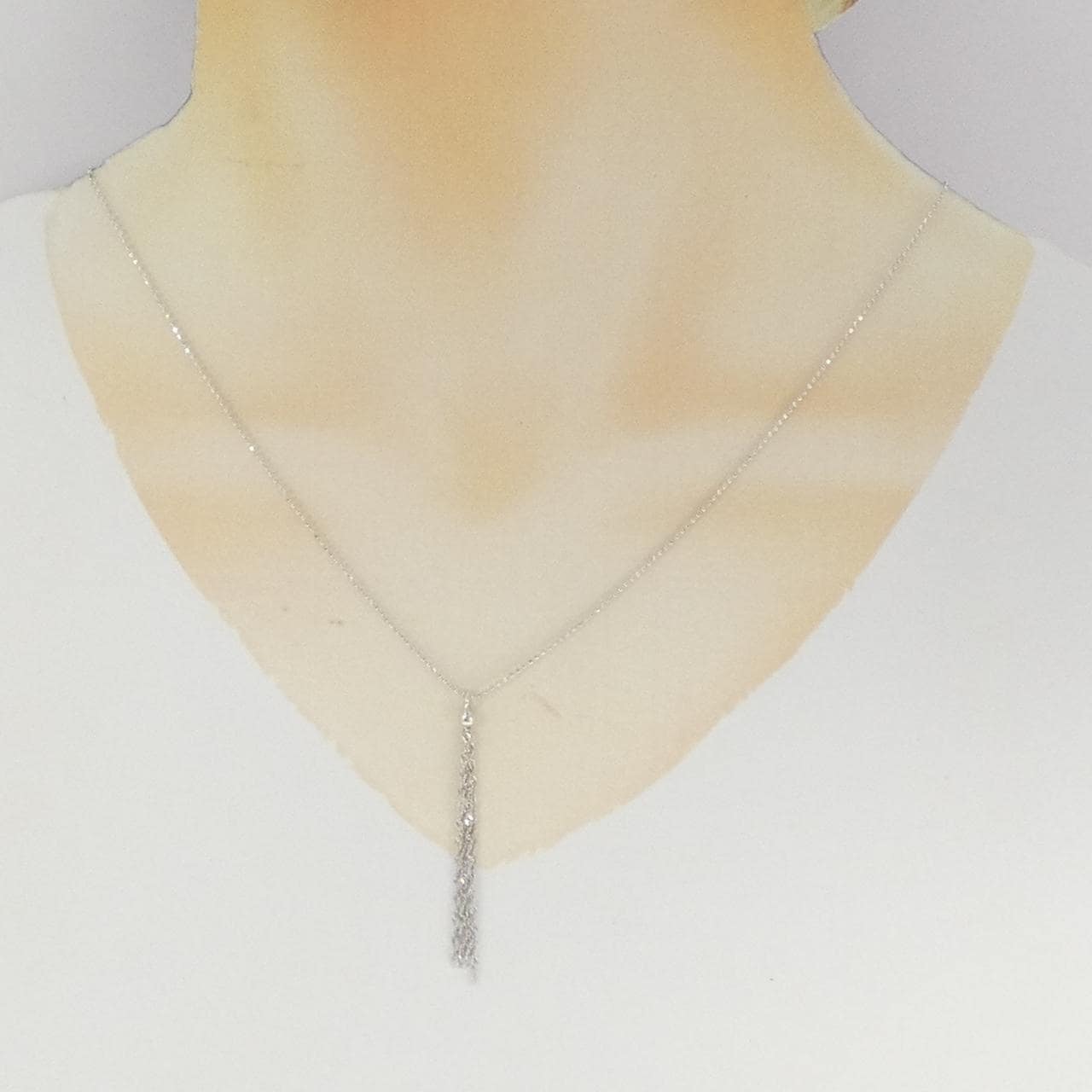 585WG ネックレス