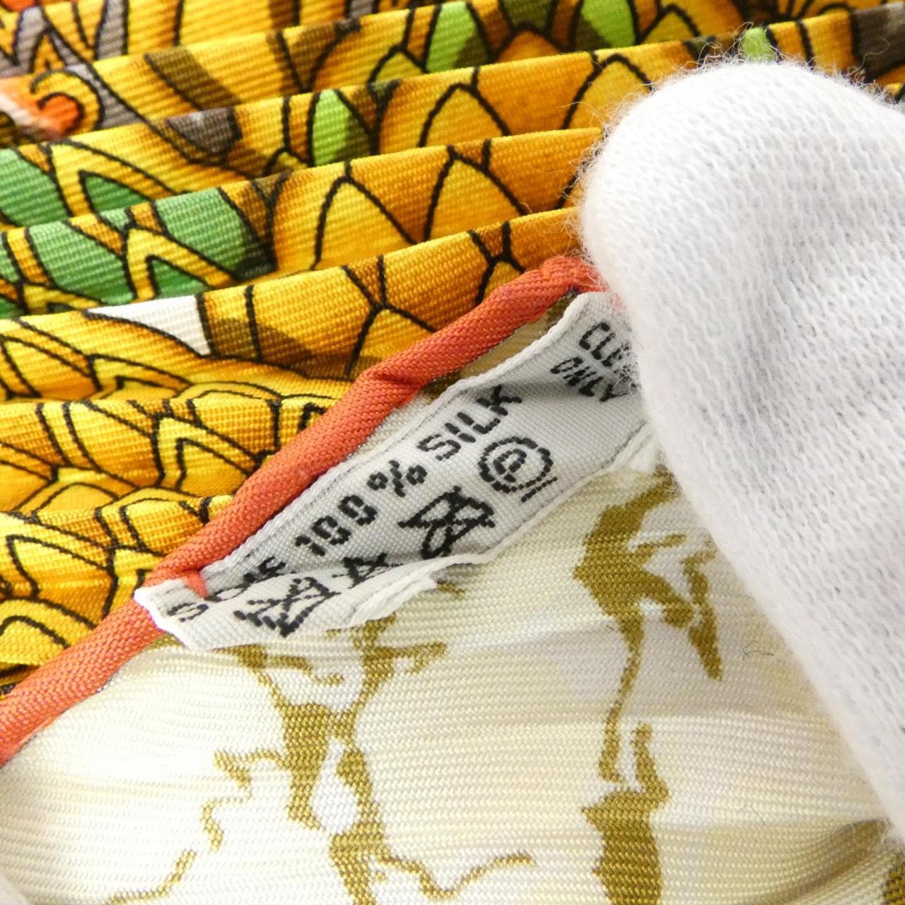 エルメス プリーツ スカーフ