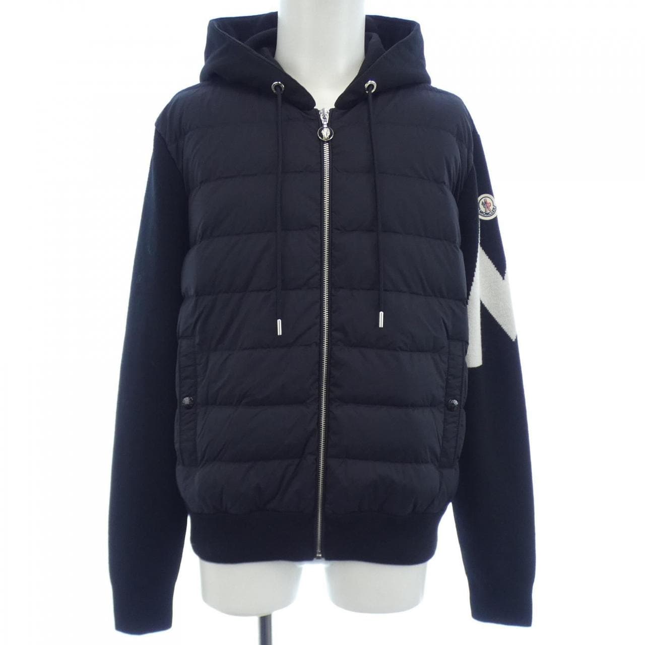 モンクレール MONCLER ダウンジャケット