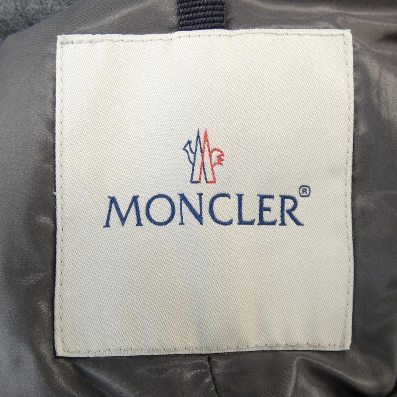 モンクレール MONCLER ダウンジャケット