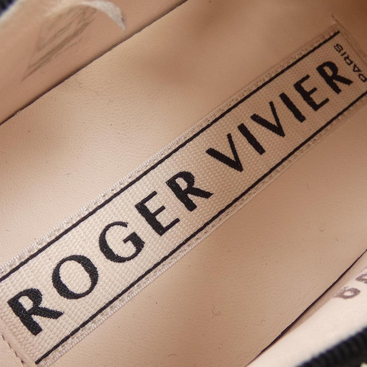ロジェヴィヴィエ ROGER VIVIER スニーカー