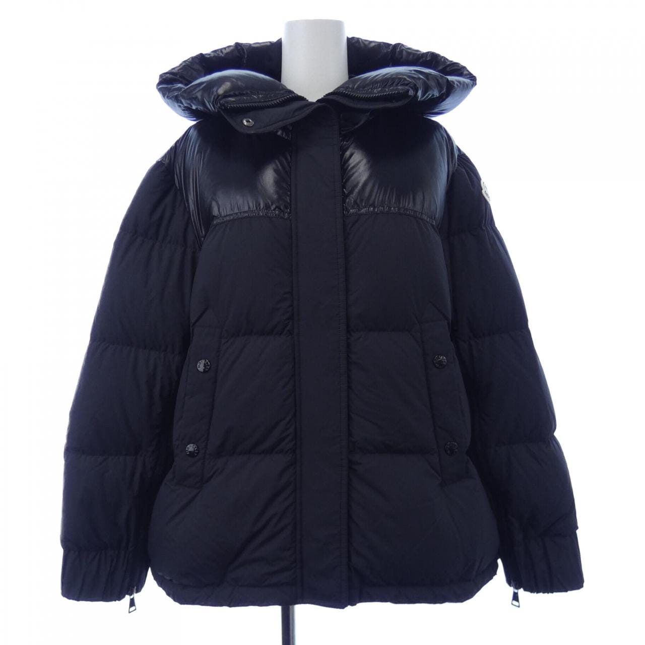 モンクレール MONCLER ダウンジャケット