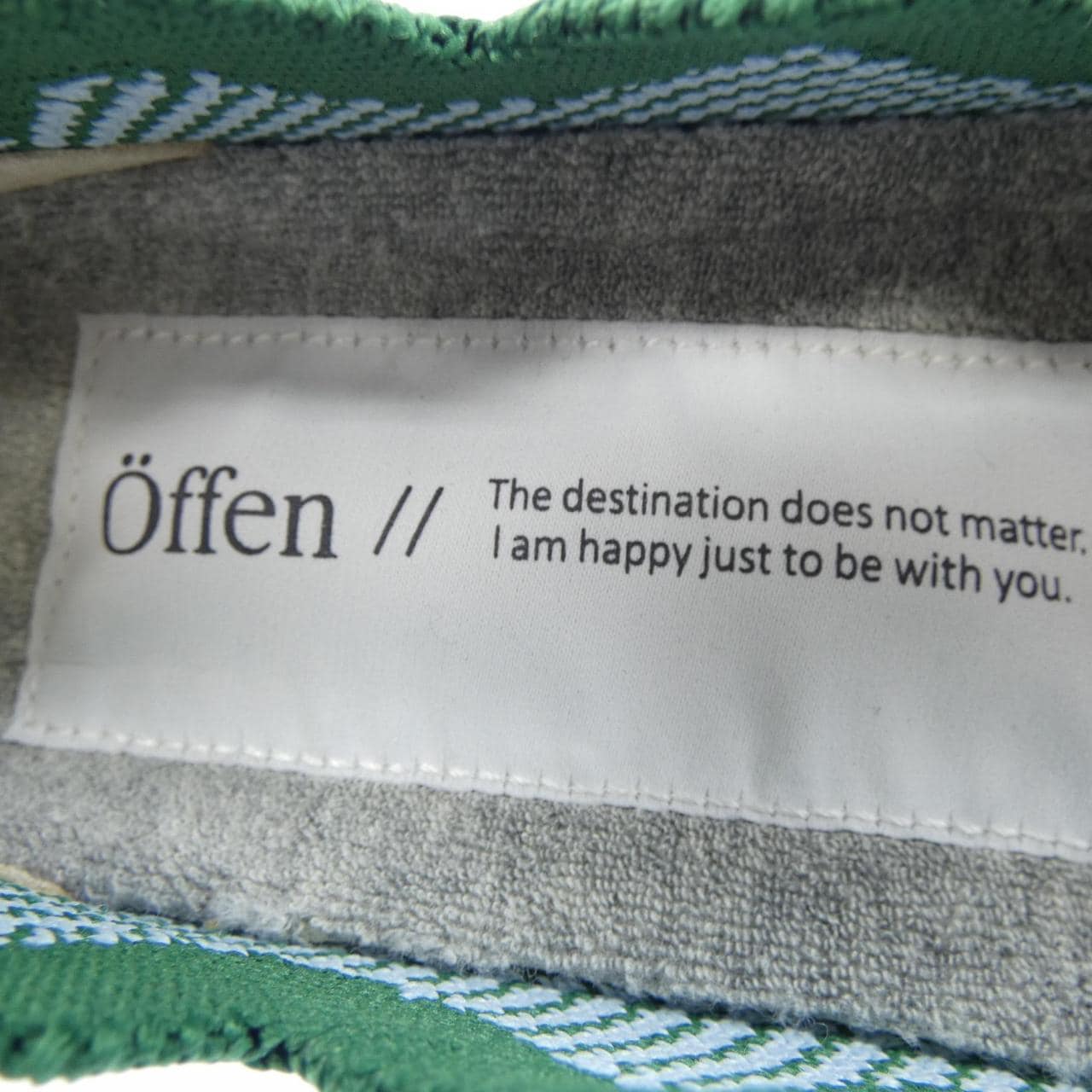 OFFEN フラットシューズ