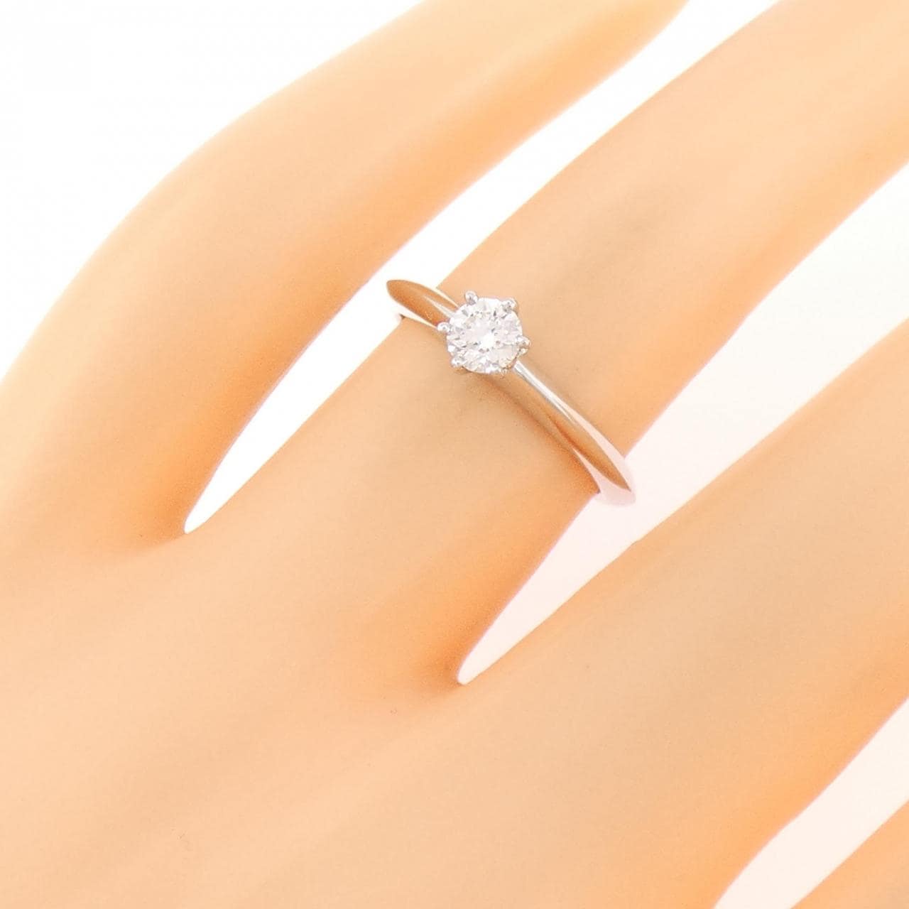 ティファニー クラシックソリティア リング 0.23CT I VS1 3EXT