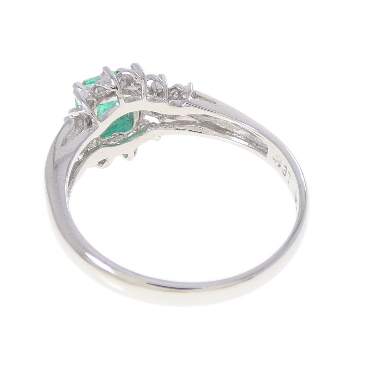 PT900 エメラルド リング 0.37CT