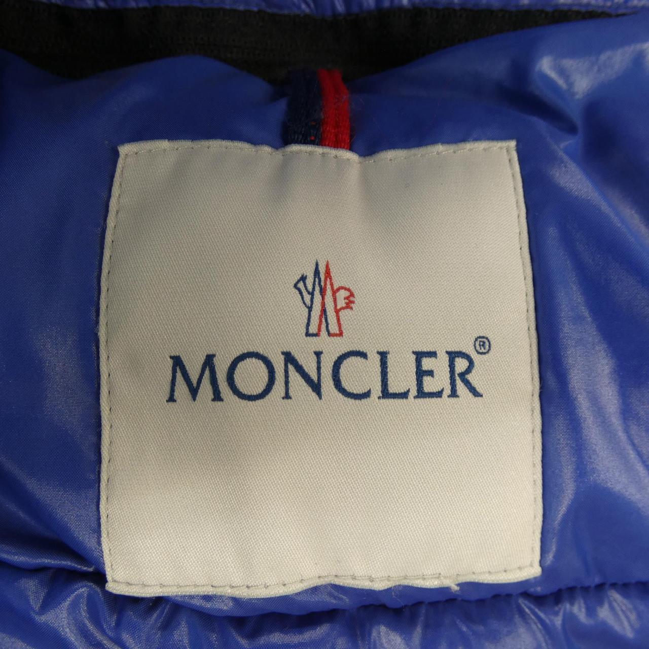 モンクレール MONCLER ダウンジャケット