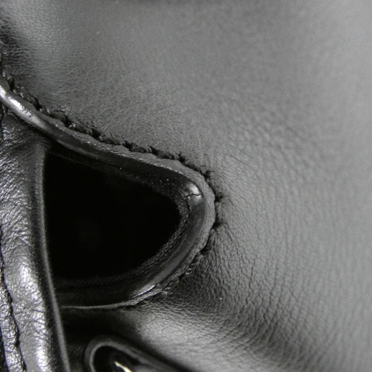 フェンディ バイ ザ ウェイ 8BL124 1D5 バッグ