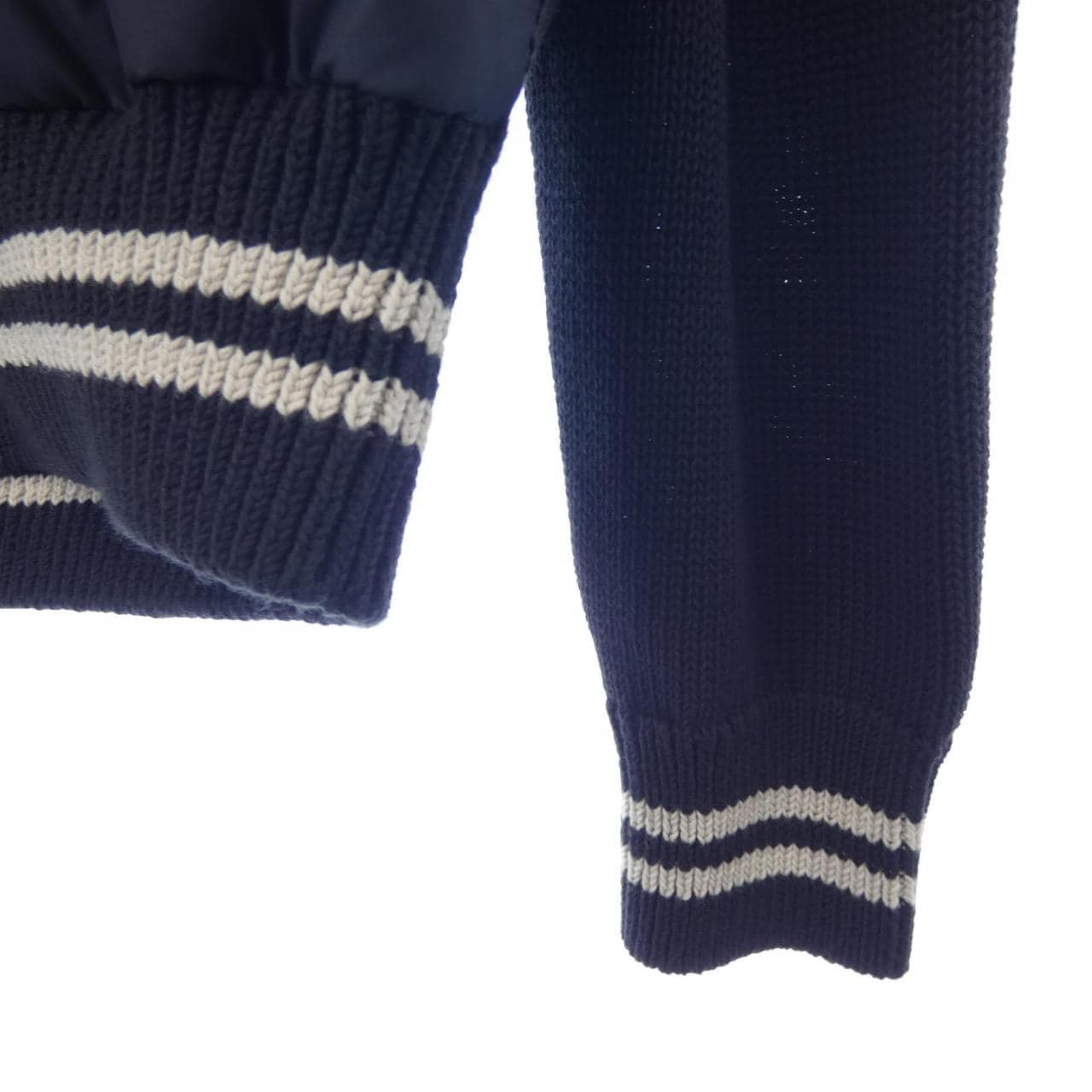 モンクレール MONCLER 20919B00001 ダウンジャケット