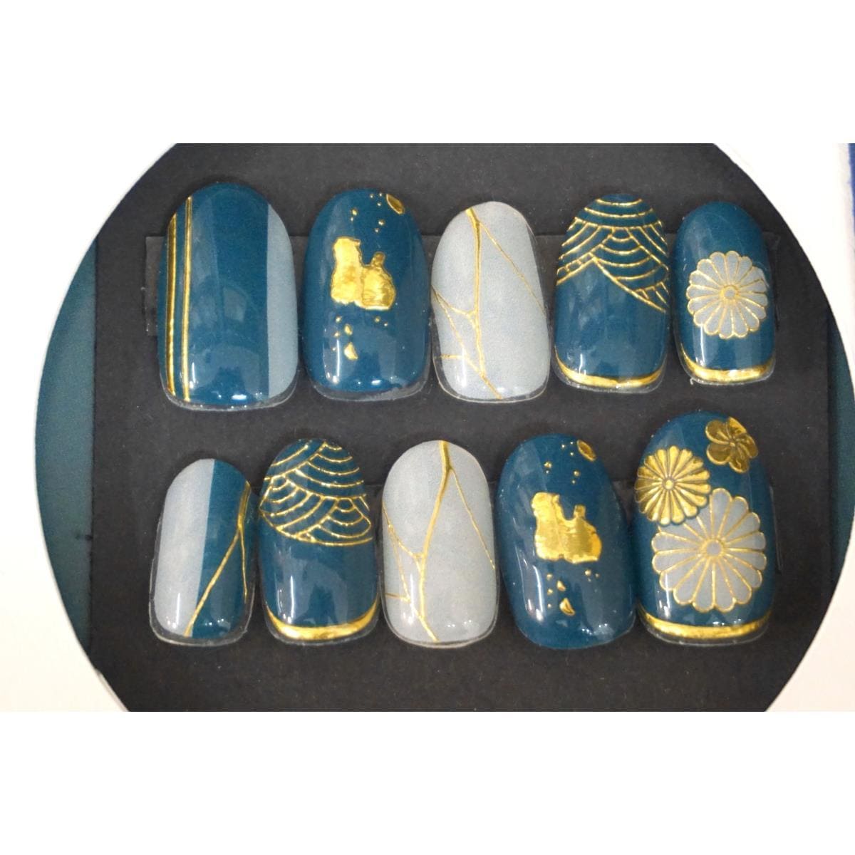 【新品】ネイルチップ　３点セット