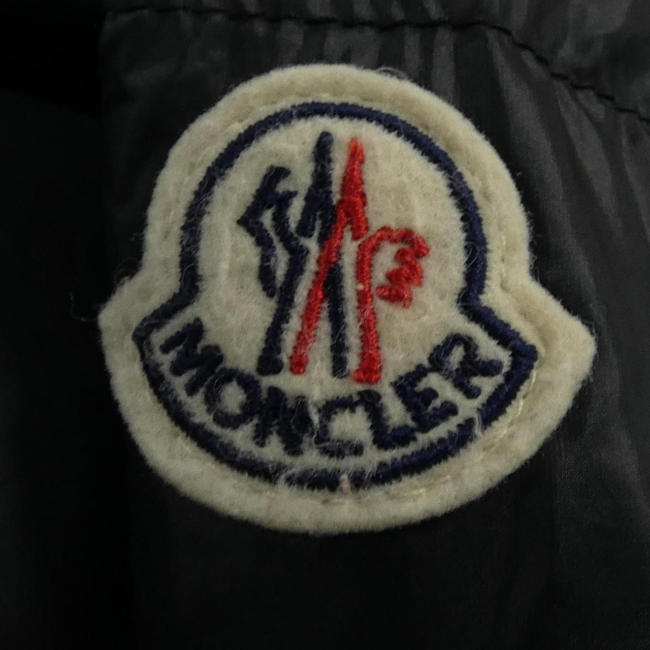 モンクレール MONCLER SERITTE ダウンジャケット