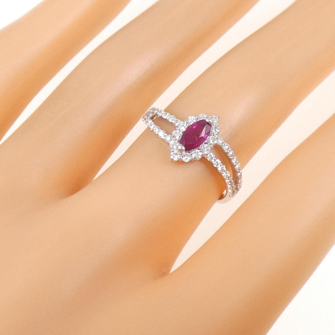 K18WG ルビー リング 0.45CT